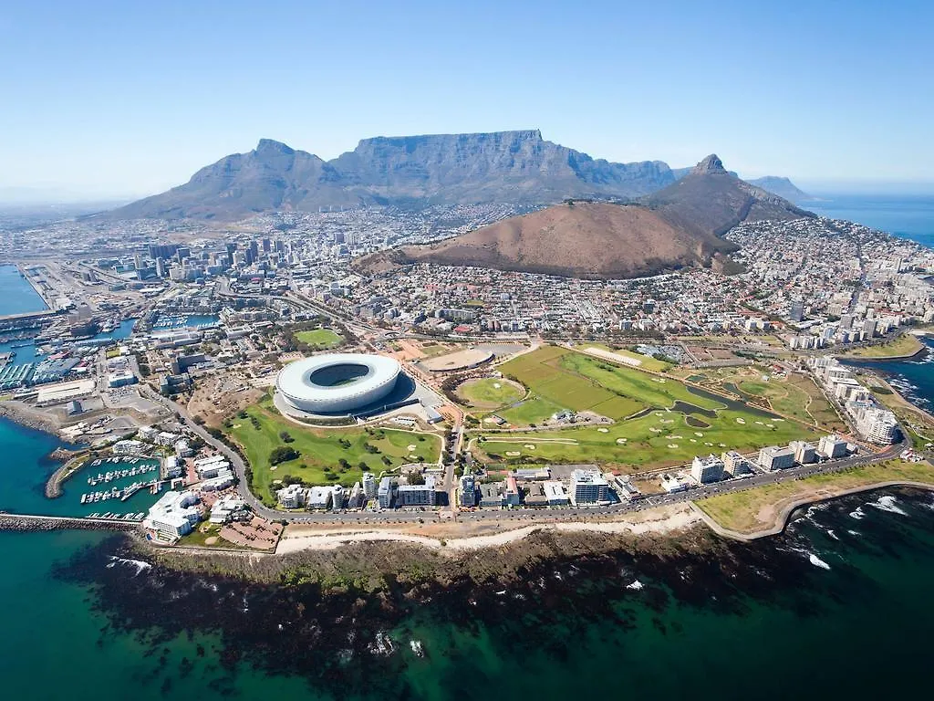 Royal Atlantic Aparthotel Cape Town 3*,