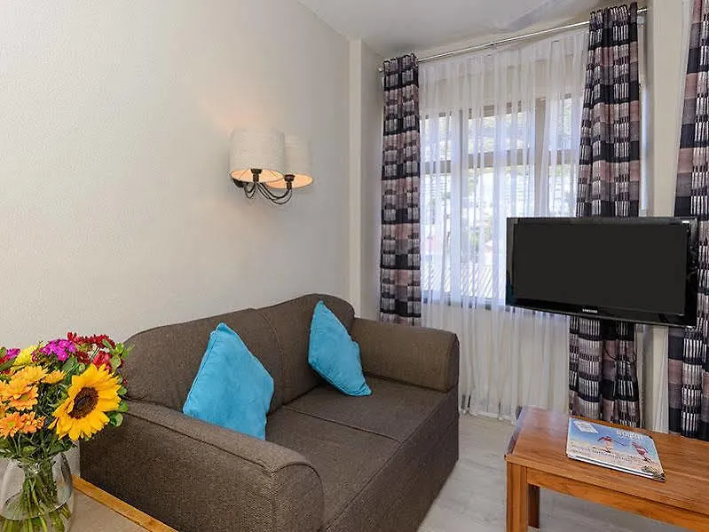 Royal Atlantic Aparthotel Cape Town 3*,  South Africa